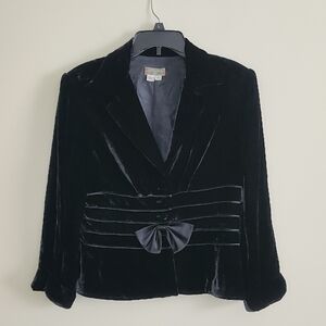 Unger Elegant Black Velvet Jacket Evening Jacket Blazer Fitted Bow Front Detail